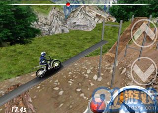 极限摩托1v1.7截图1
