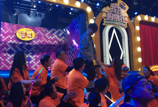 明星玩什么游戏，休闲娱乐，社交互动