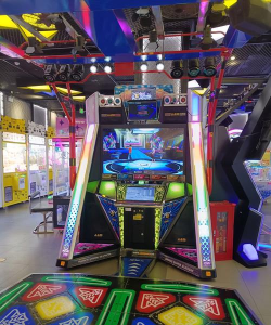 游戏城跳舞机怎么玩，掌握基本操作，跳出高分节奏