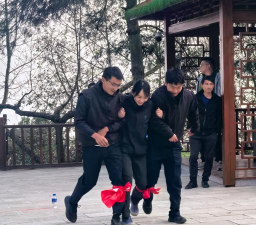 三人四足游戏攻略，掌握技巧，轻松获胜