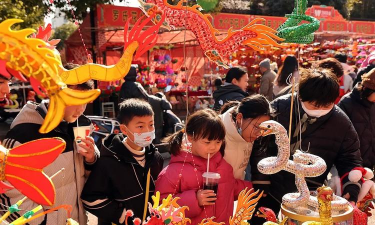 庙会有什么游戏，传统与现代结合，适合全家一起玩